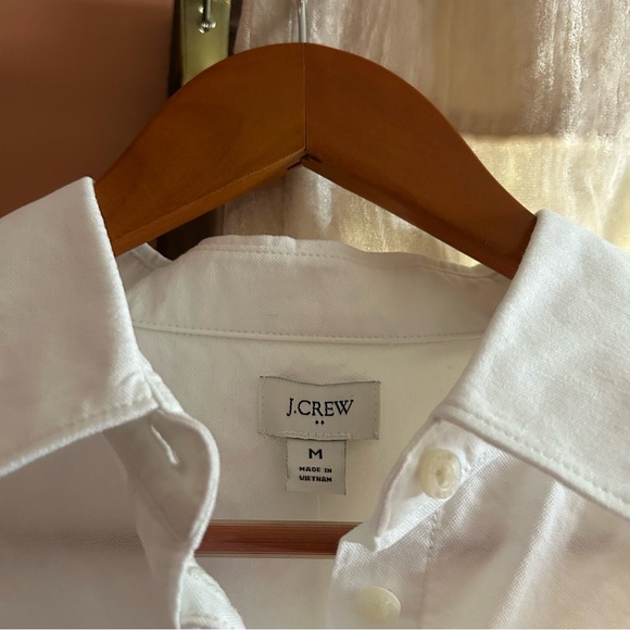 J. Crew Button-up Oxford Shirt In Signature Fit White 100% Cotton NWT Size M - Picture 3 of 8